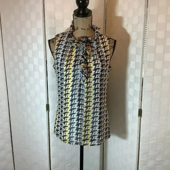 banana republic sleeveless blouse size small - Picture 6 of 7
